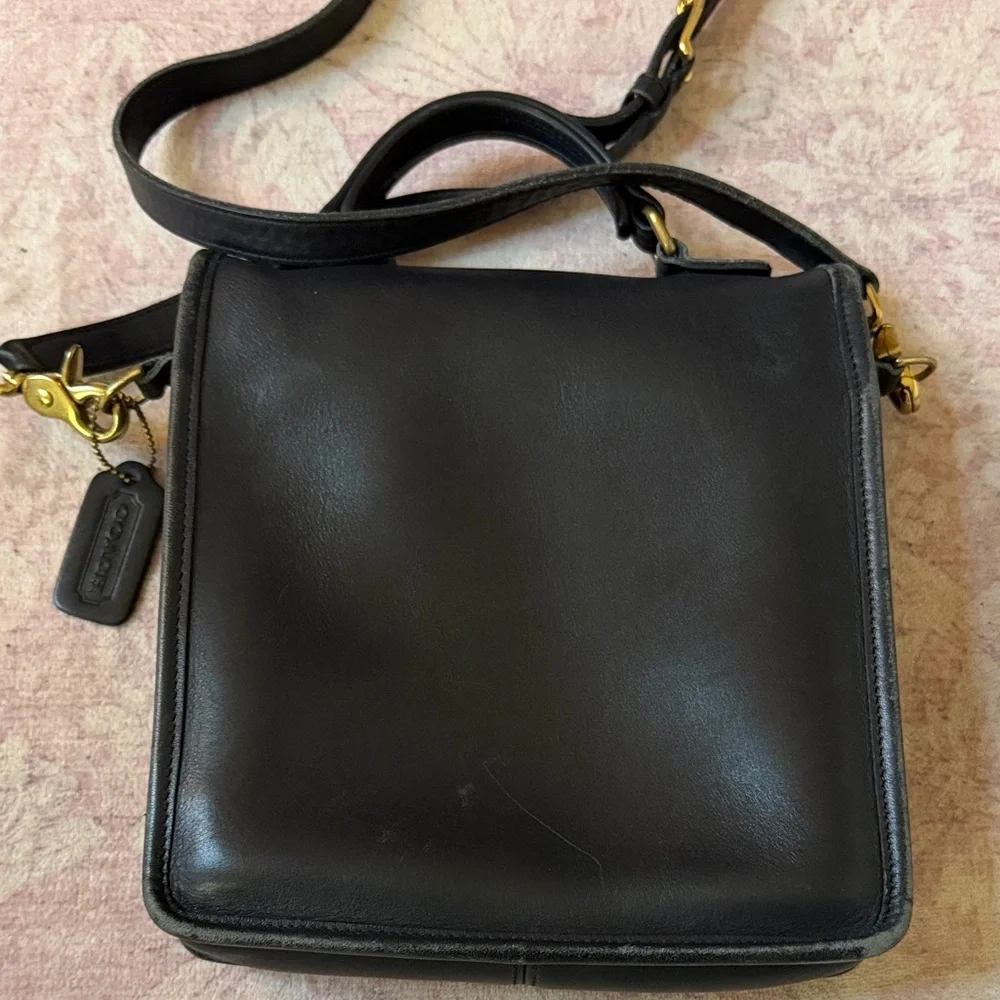Vintage Coach Black Crossbody Bag - Picture 6 of 6